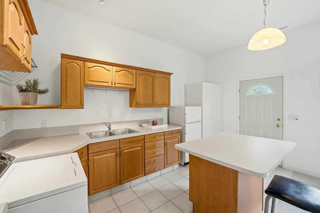 51 White Avenue Bragg Creek AB T0L 0K0