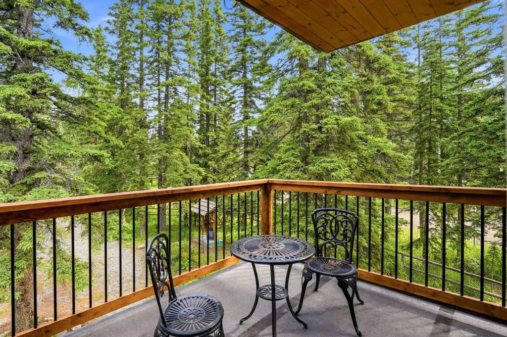 51 White Avenue Bragg Creek AB T0L 0K0