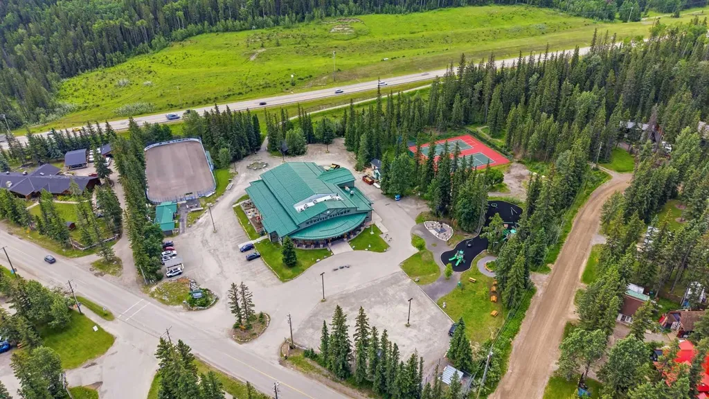 51 White Avenue Bragg Creek AB T0L 0K0