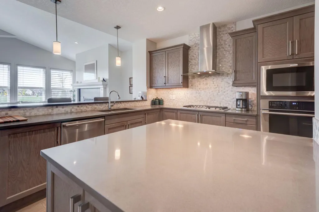 111 Legacy Glen Park SE Calgary AB T2X 3Y6