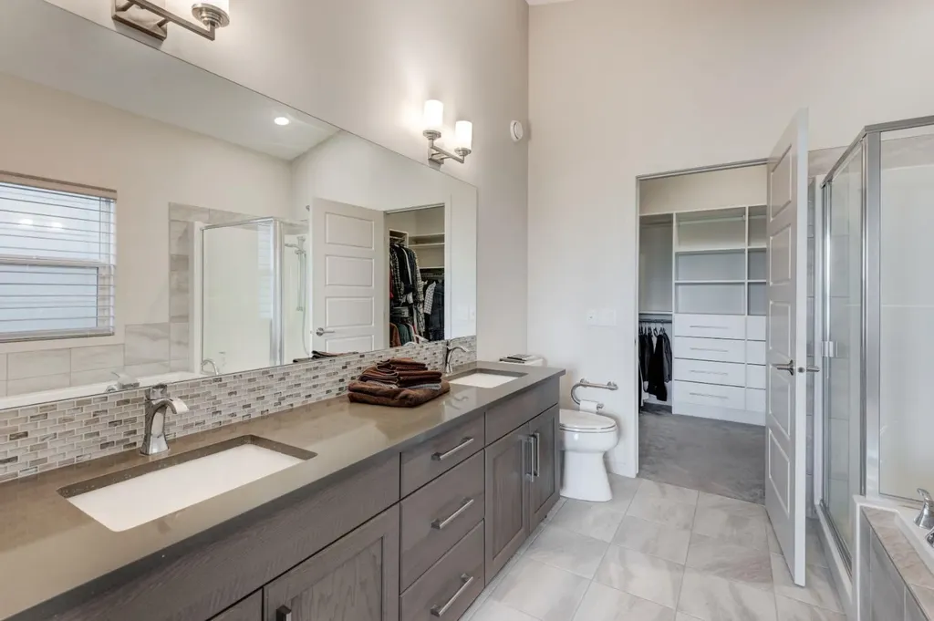 111 Legacy Glen Park SE Calgary AB T2X 3Y6