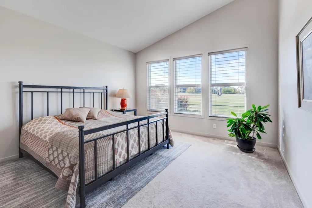 111 Legacy Glen Park SE Calgary AB T2X 3Y6