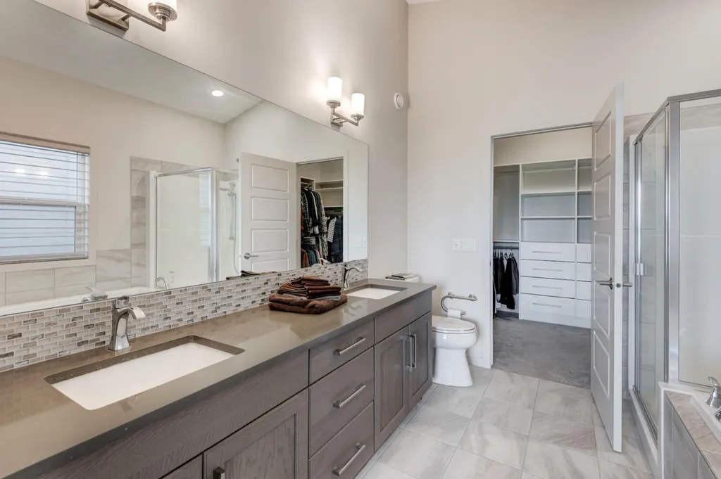 111 Legacy Glen Park SE Calgary AB T2X 3Y6