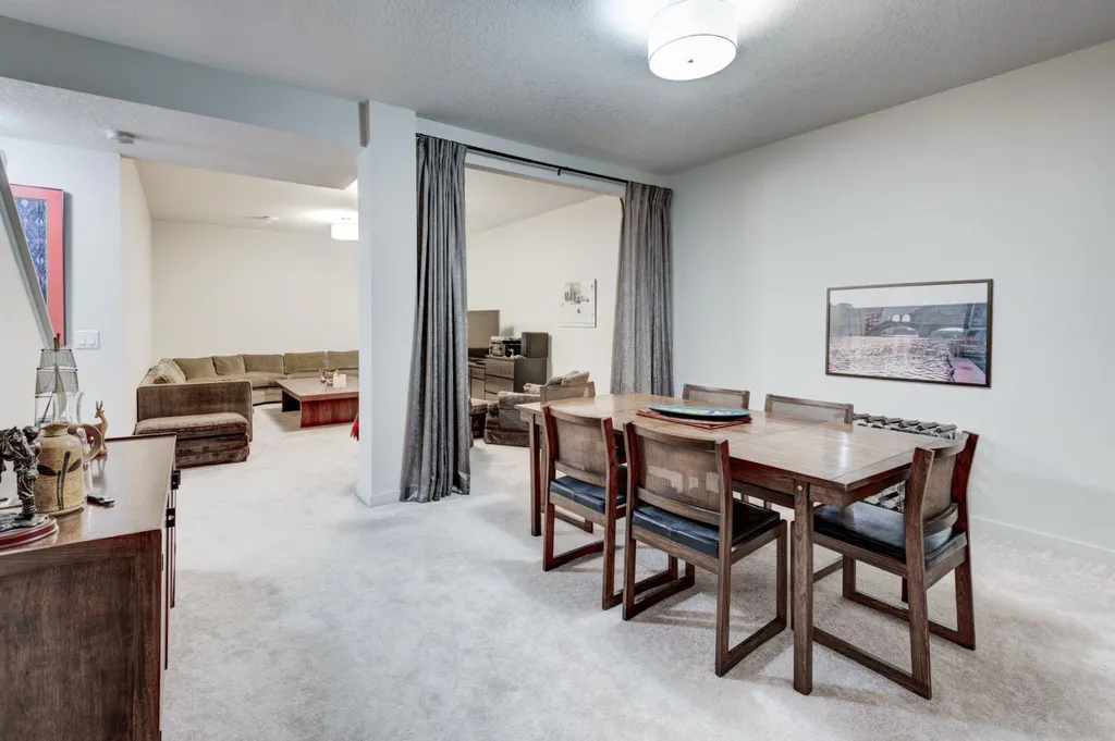 111 Legacy Glen Park SE Calgary AB T2X 3Y6