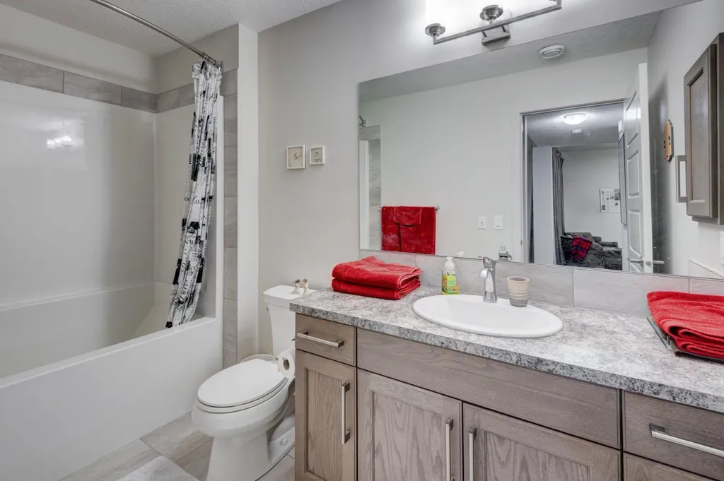 111 Legacy Glen Park SE Calgary AB T2X 3Y6