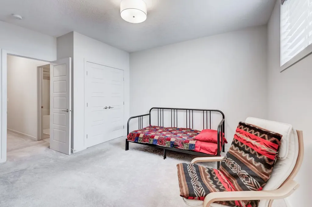 111 Legacy Glen Park SE Calgary AB T2X 3Y6