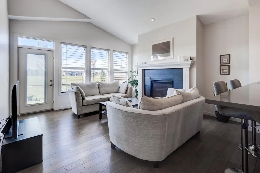 111 Legacy Glen Park SE Calgary AB T2X 3Y6