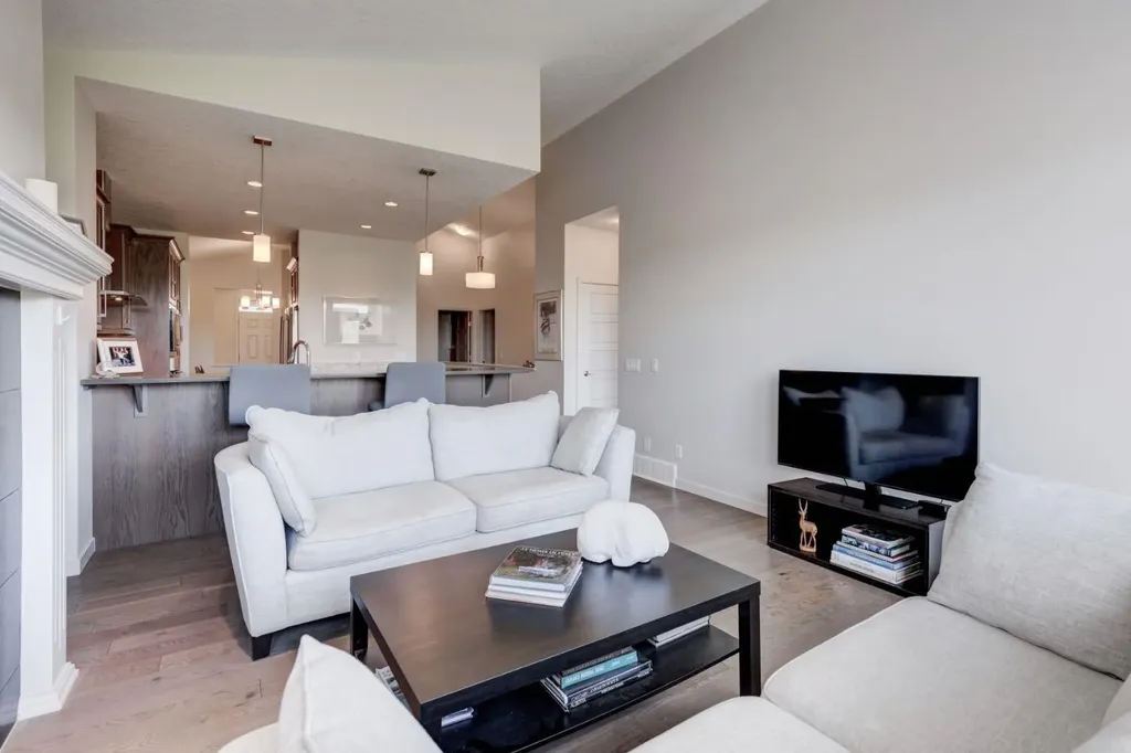 111 Legacy Glen Park SE Calgary AB T2X 3Y6