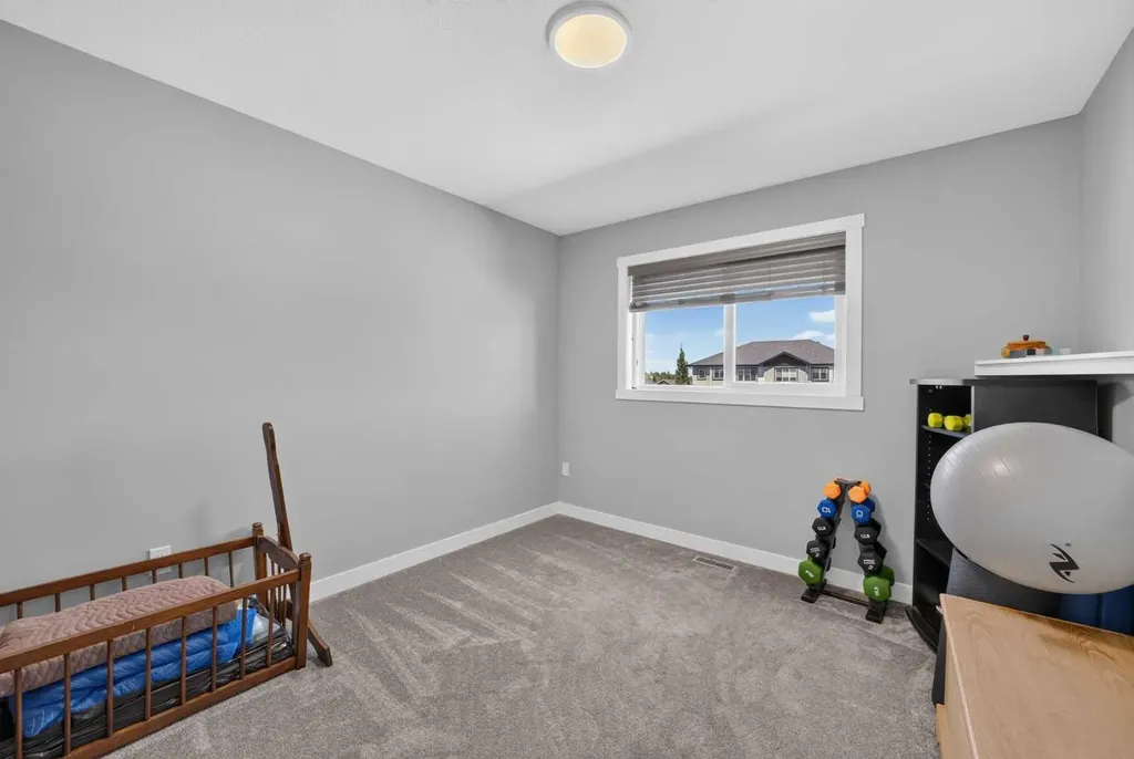 36 Cameron Close Sylvan Lake AB T4S 0N5