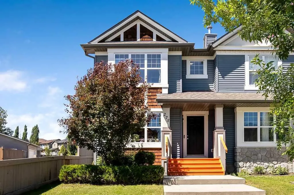 275 Everstone Drive SW Calgary AB T2Y 4v2