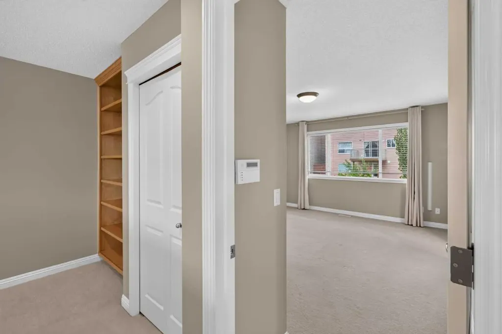 25 Panamount Rise NW Calgary AB T3K 6B6