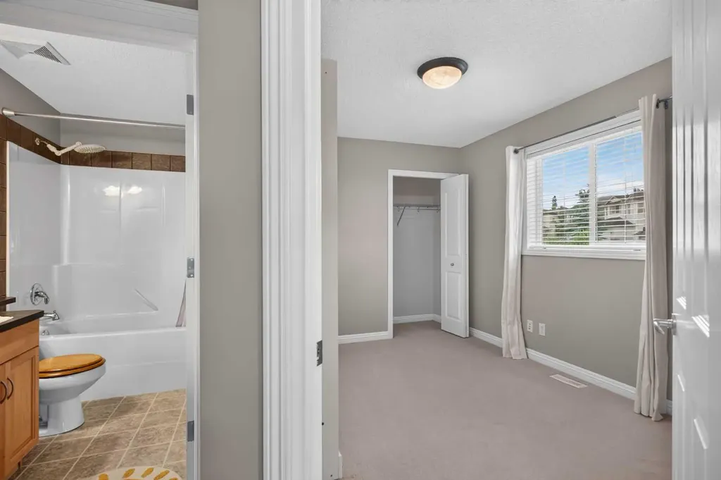 25 Panamount Rise NW Calgary AB T3K 6B6