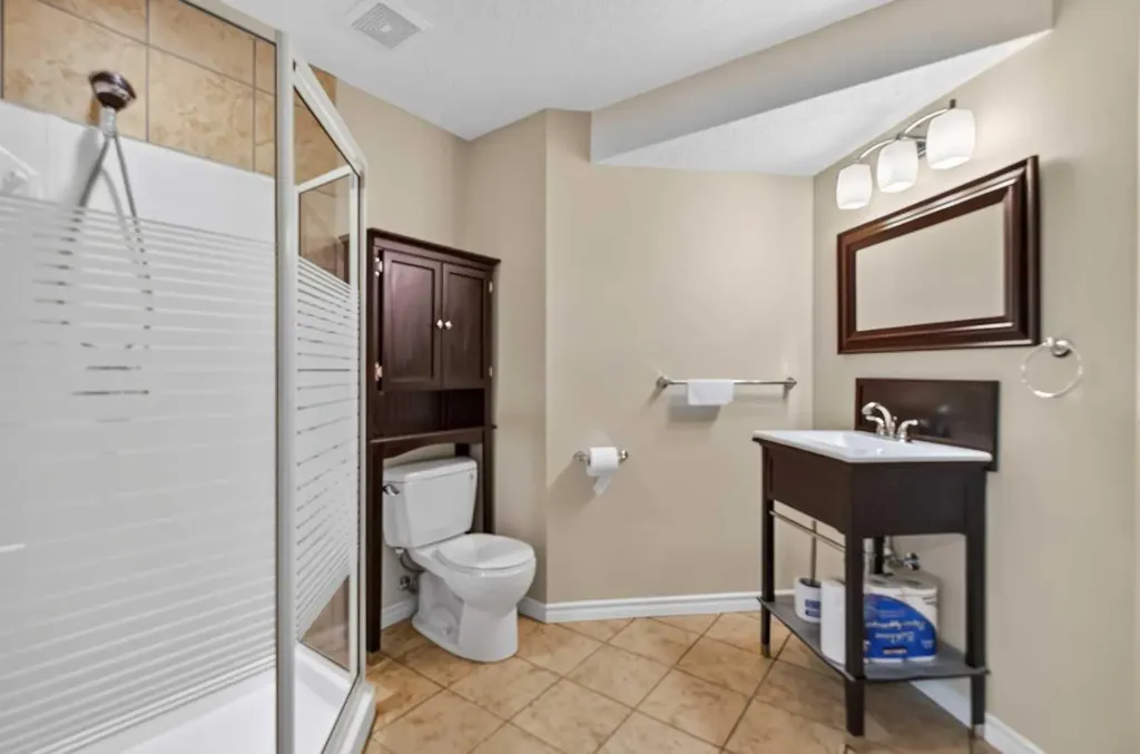 25 Panamount Rise NW Calgary AB T3K 6B6