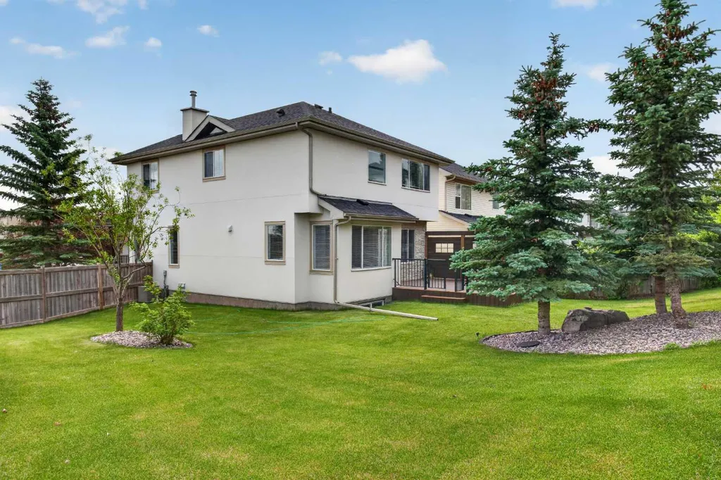 25 Panamount Rise NW Calgary AB T3K 6B6