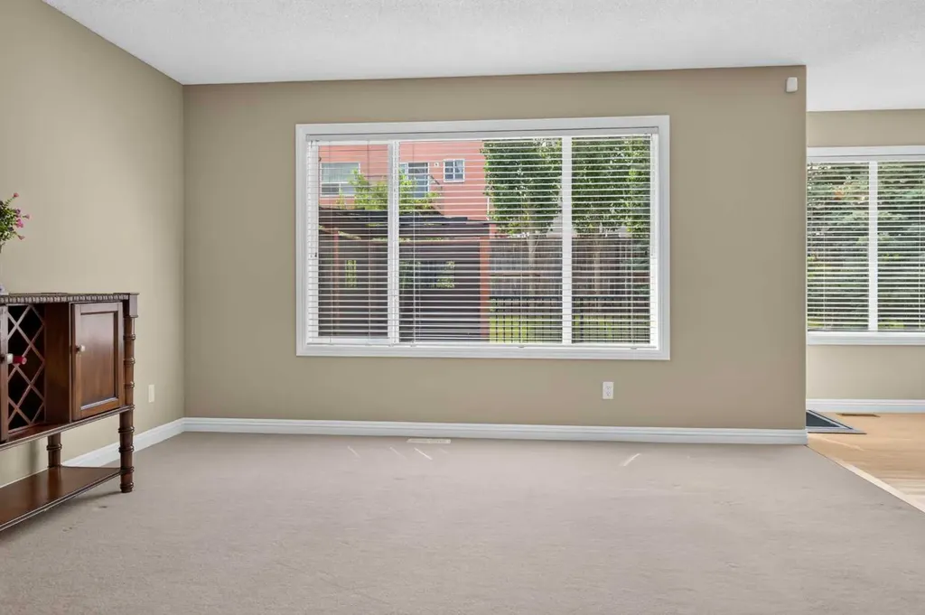 25 Panamount Rise NW Calgary AB T3K 6B6