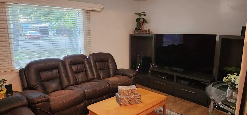 5111 53 Street Mannville AB T0B 2W0