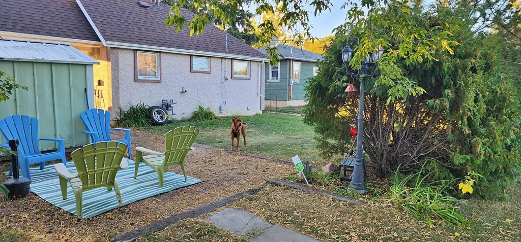 5111 53 Street Mannville AB T0B 2W0