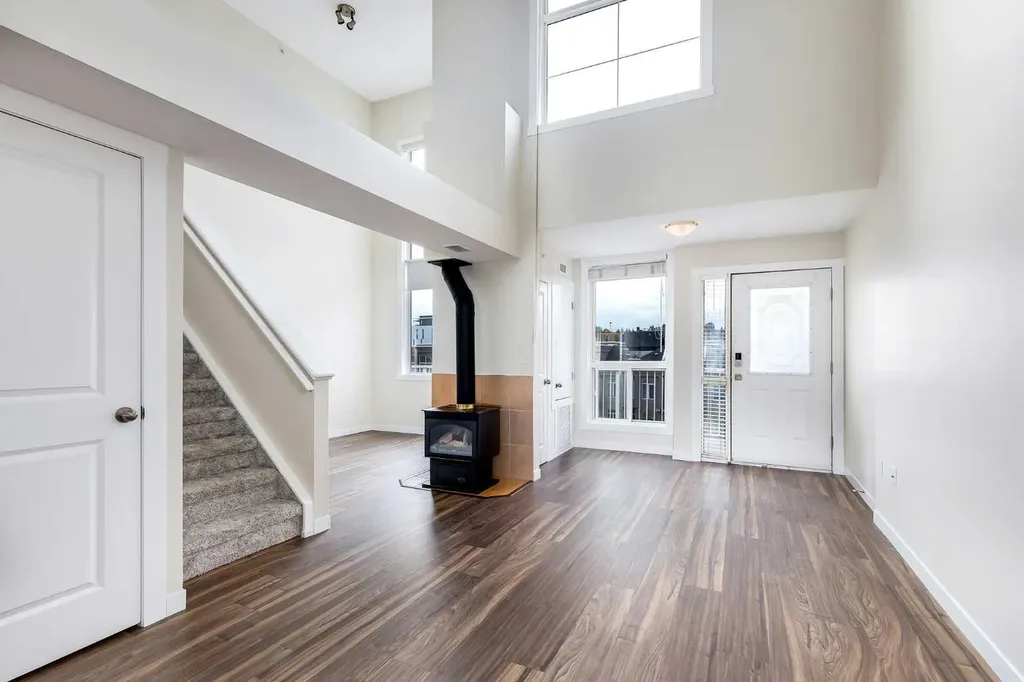 1540 17 Avenue SW Calgary AB T2C 0C8