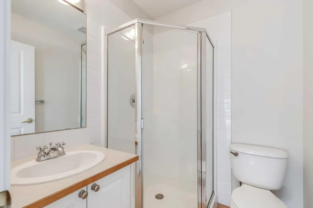 1540 17 Avenue SW Calgary AB T2C 0C8