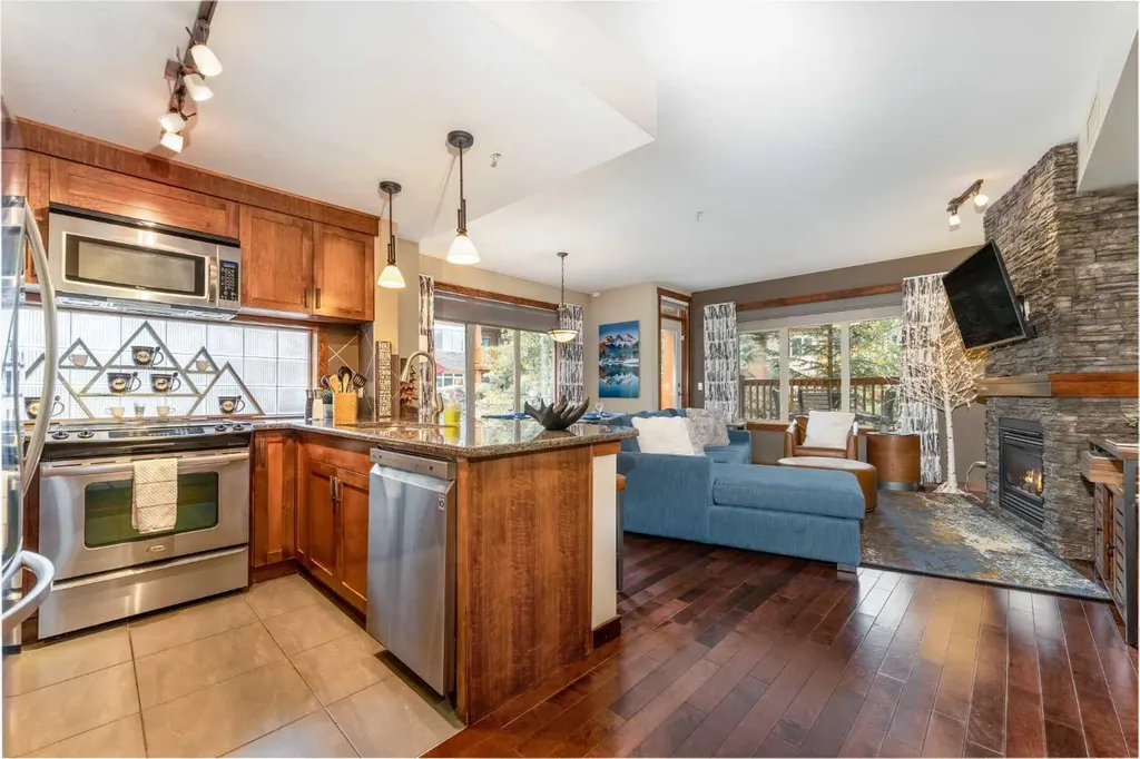 30 Lincoln Park Canmore AB T1W 3E9