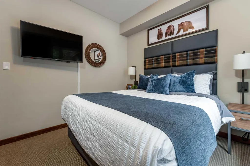30 Lincoln Park Canmore AB T1W 3E9