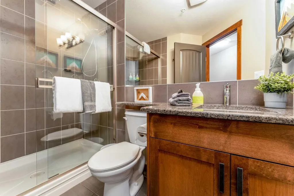 30 Lincoln Park Canmore AB T1W 3E9