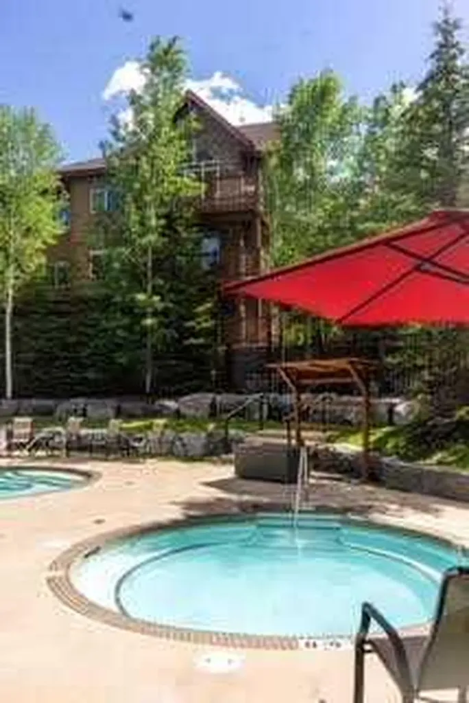 30 Lincoln Park Canmore AB T1W 3E9