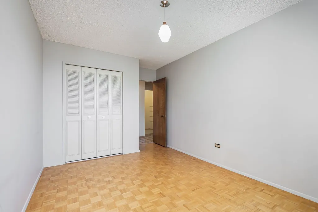 1620 8 Avenue NW Calgary AB T2N 1C4