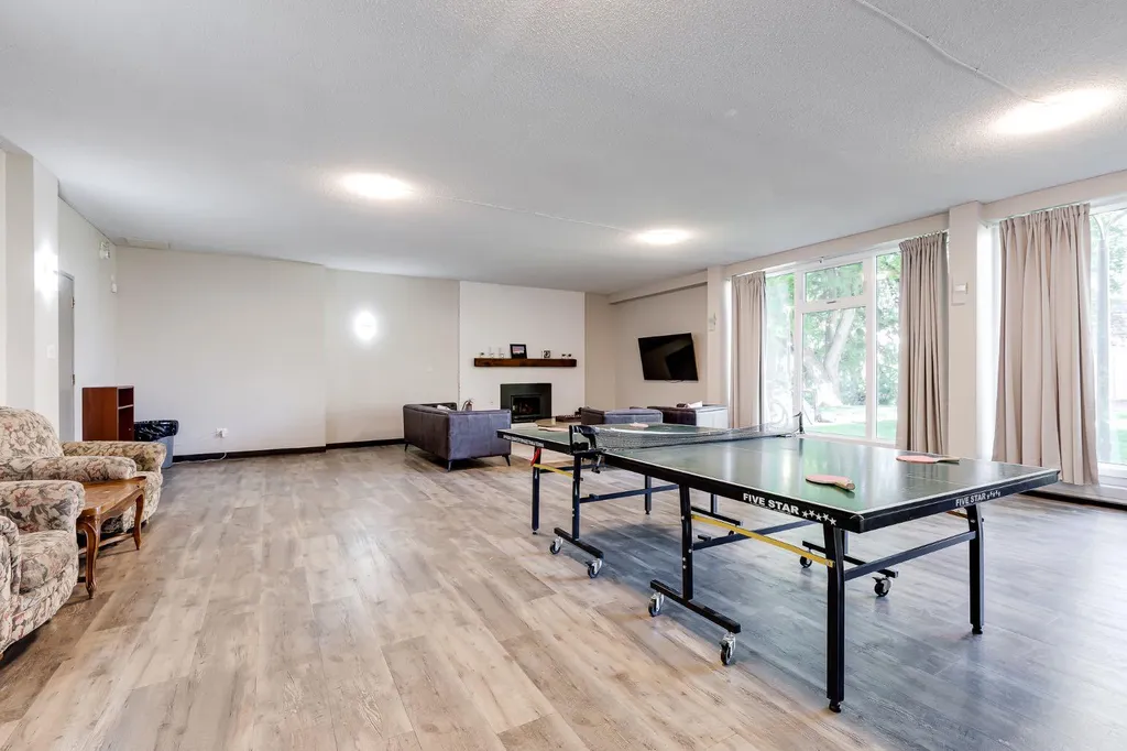 1620 8 Avenue NW Calgary AB T2N 1C4