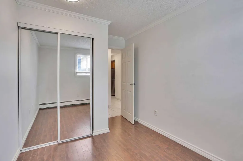 431 1 Avenue NE Calgary AB T2E 0B3
