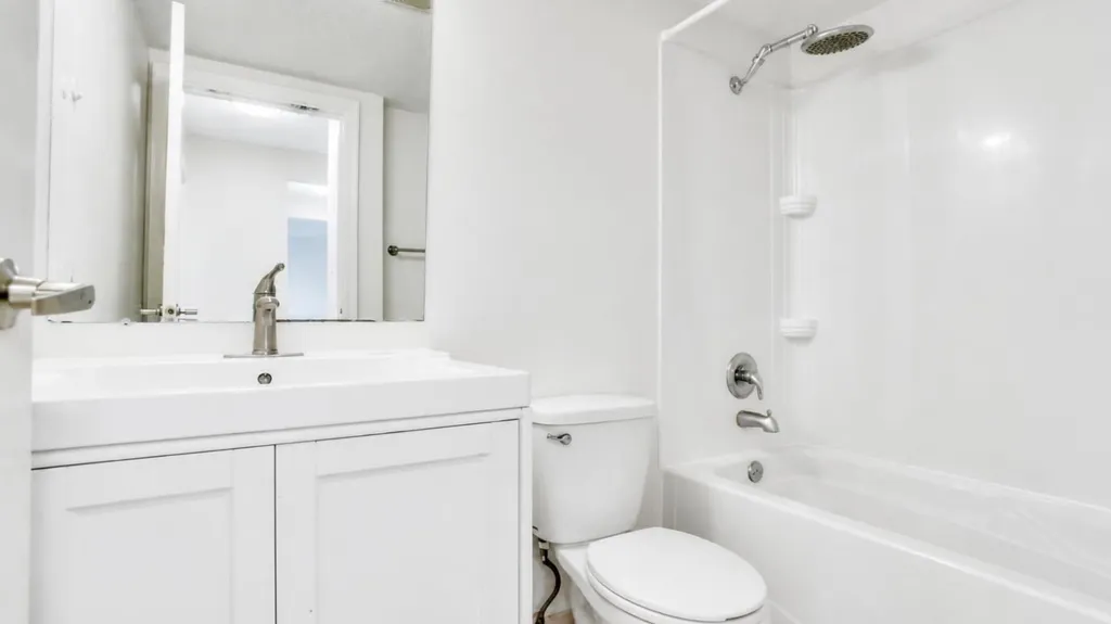 431 1 Avenue NE Calgary AB T2E 0B3