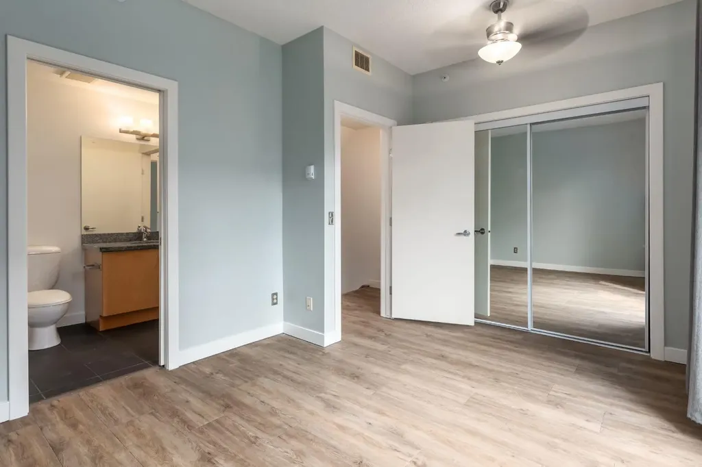 118 8 Street NE Calgary AB T2E 1M2