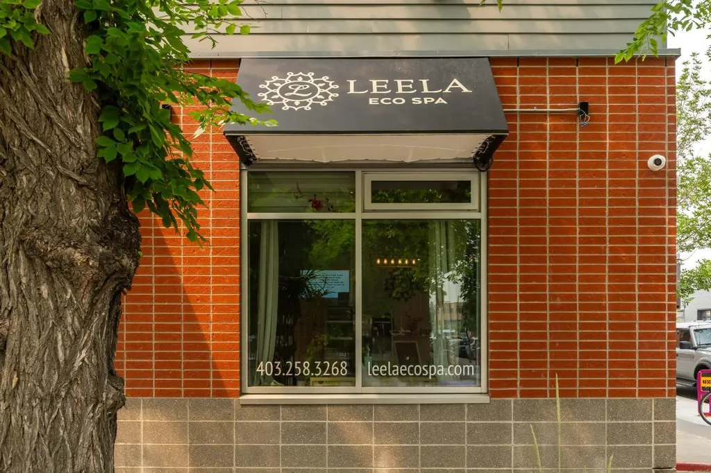 118 8 Street NE Calgary AB T2E 1M2