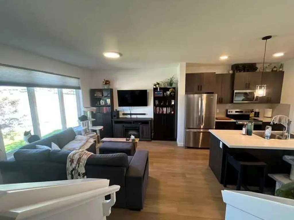 1919 Mccaskill Drive Crossfield AB T0M 0S0