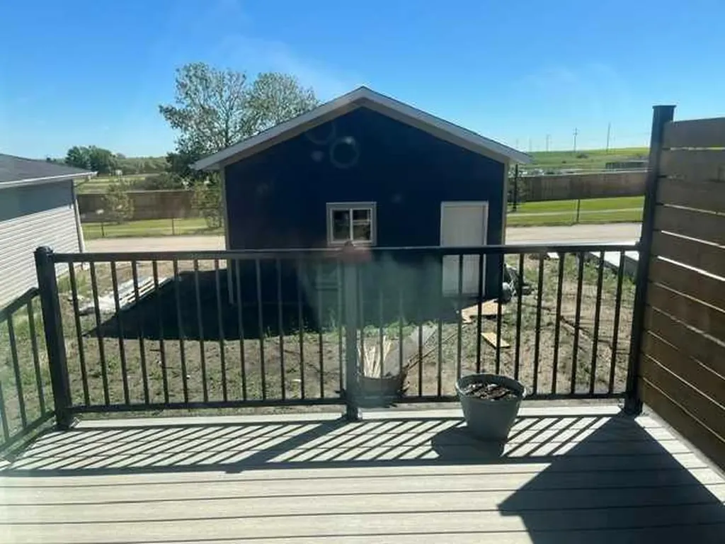1919 Mccaskill Drive Crossfield AB T0M 0S0