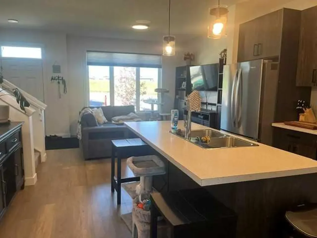 1919 Mccaskill Drive Crossfield AB T0M 0S0