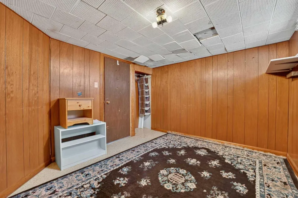 631 14 Street S Lethbridge AB T1J 2Y2