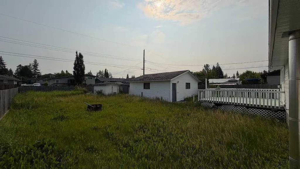 22 Athabasca Drive Whitecourt AB T7S 1H2