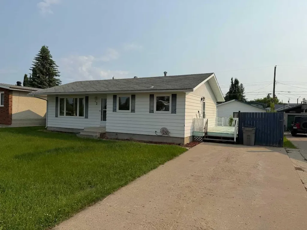 22 Athabasca Drive Whitecourt AB T7S 1H2
