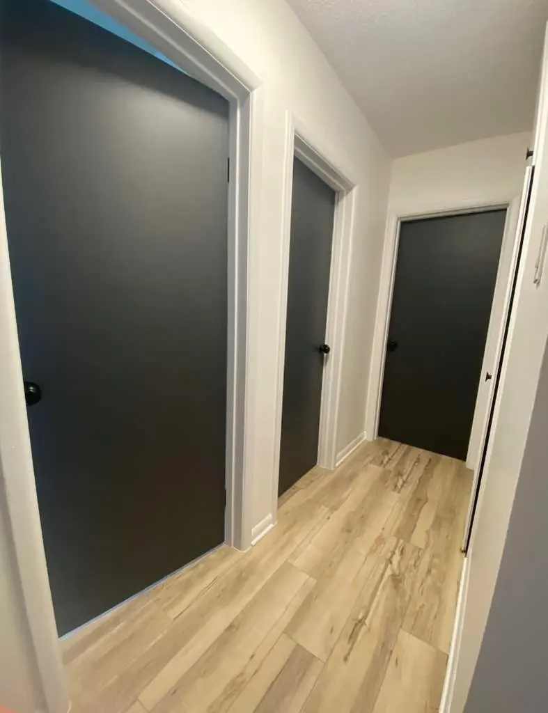 65 14 Street NW Medicine Hat AB T1A 6R5
