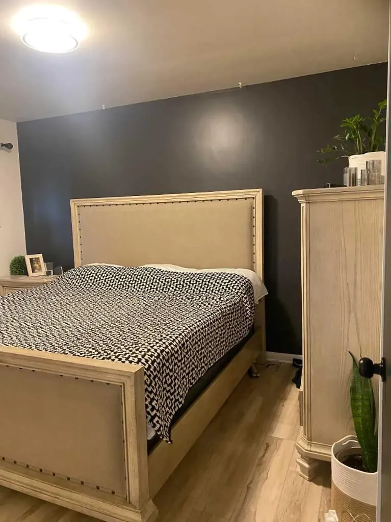 65 14 Street NW Medicine Hat AB T1A 6R5
