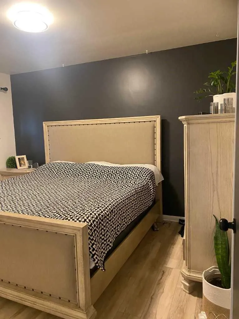 65 14 Street NW Medicine Hat AB T1A 6R5