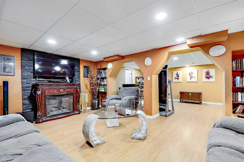 51328 Range Road 231 Street Sherwood Park AB T8B 1K7