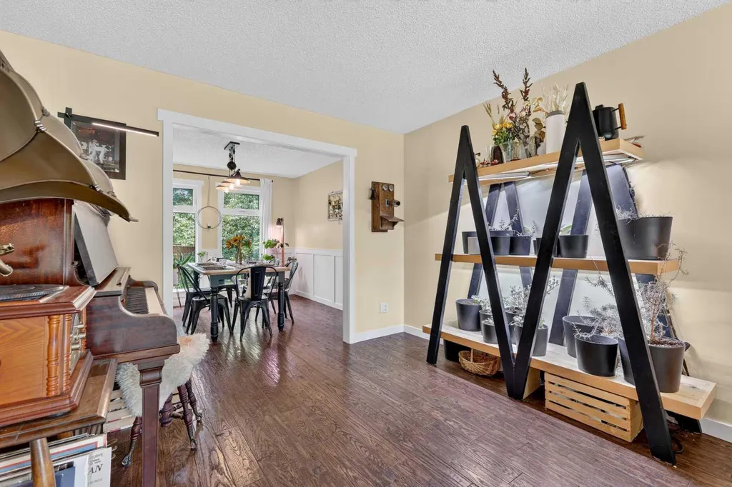 181 Woodhaven Drive Okotoks AB T1S 1L8