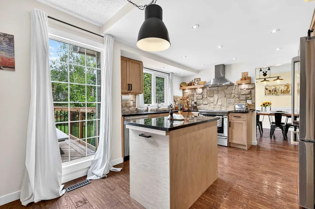 181 Woodhaven Drive Okotoks AB T1S 1L8