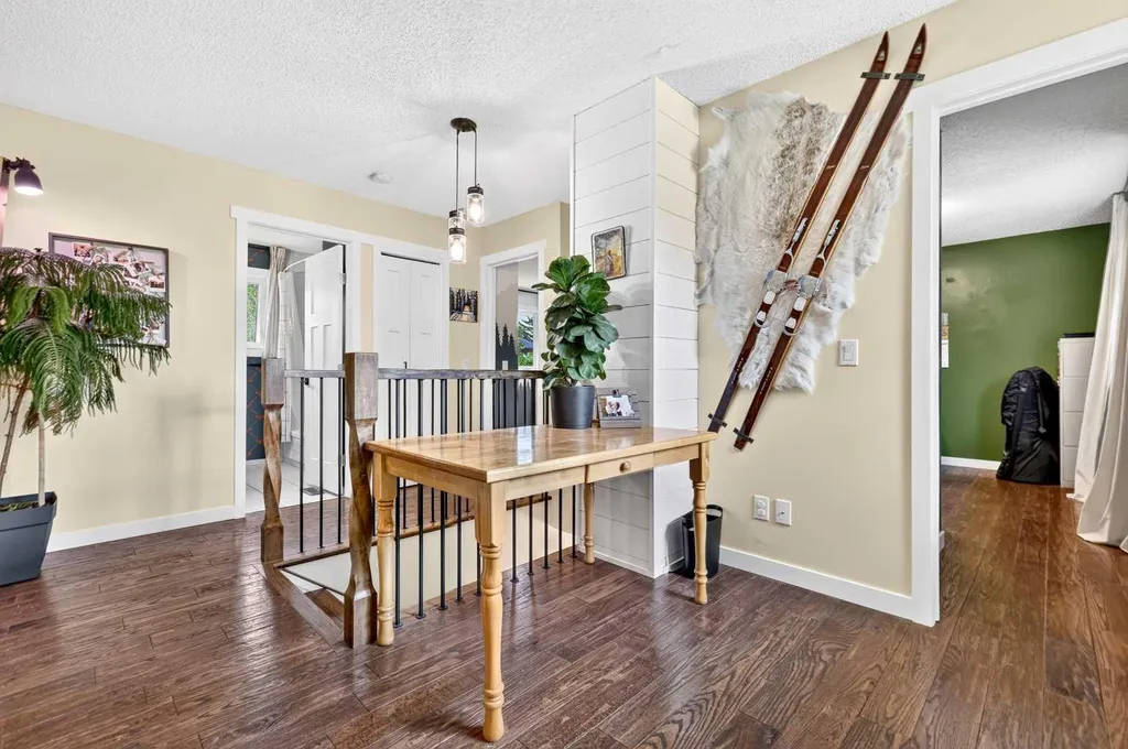 181 Woodhaven Drive Okotoks AB T1S 1L8