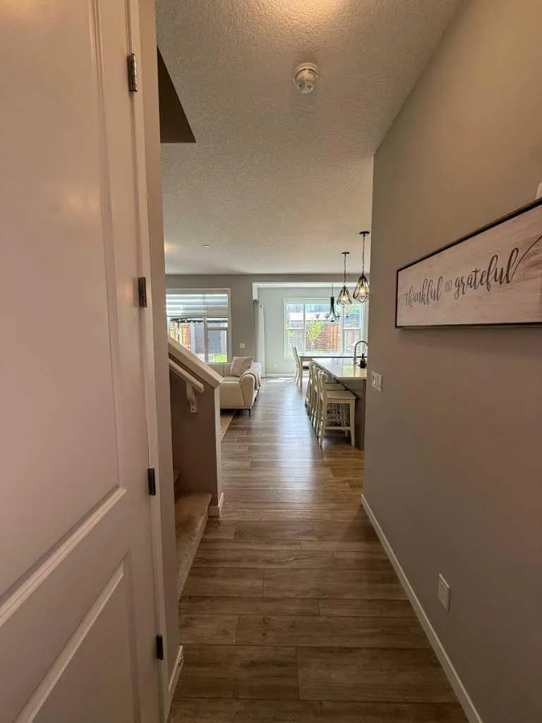 198 Howse Drive NE Calgary AB T3P 0V5