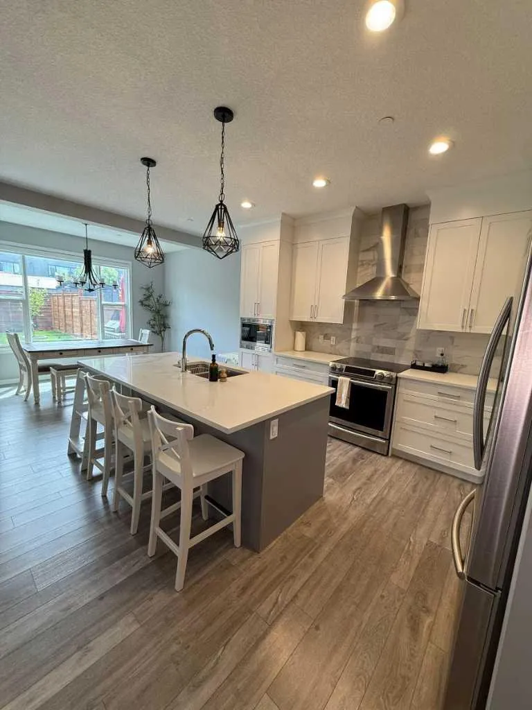 198 Howse Drive NE Calgary AB T3P 0V5