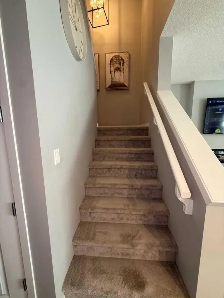 198 Howse Drive NE Calgary AB T3P 0V5