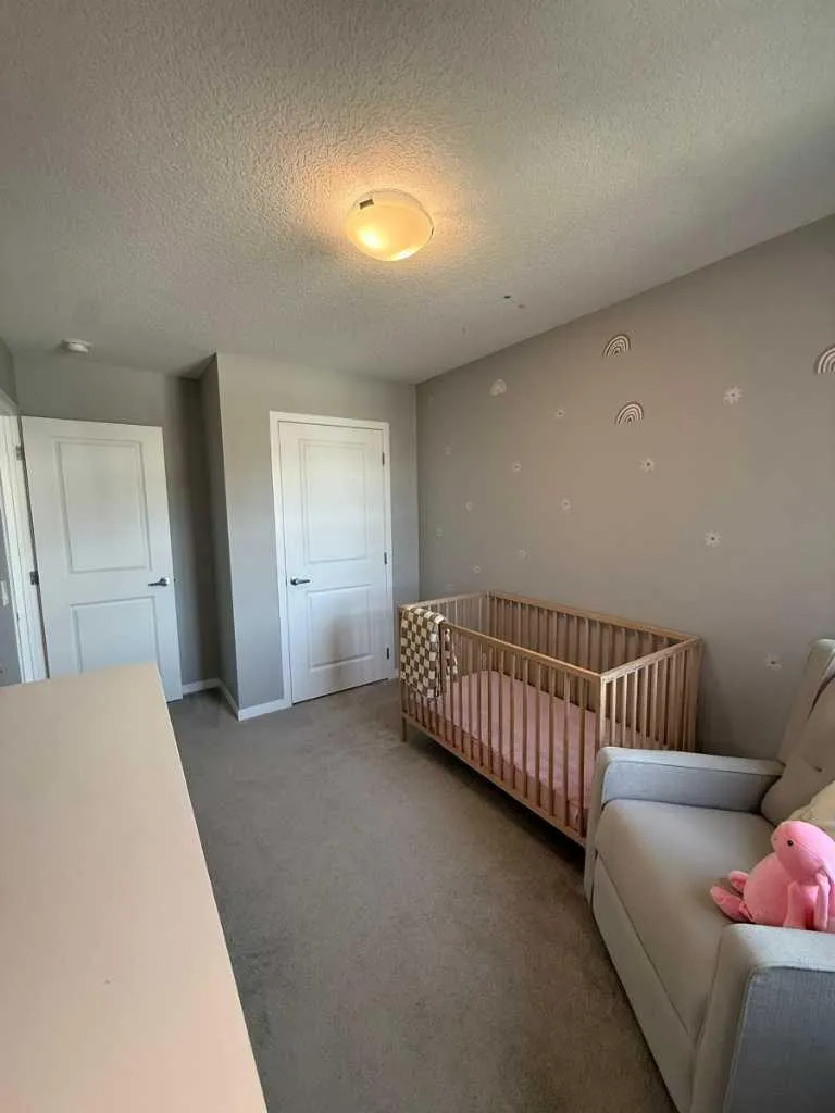 198 Howse Drive NE Calgary AB T3P 0V5